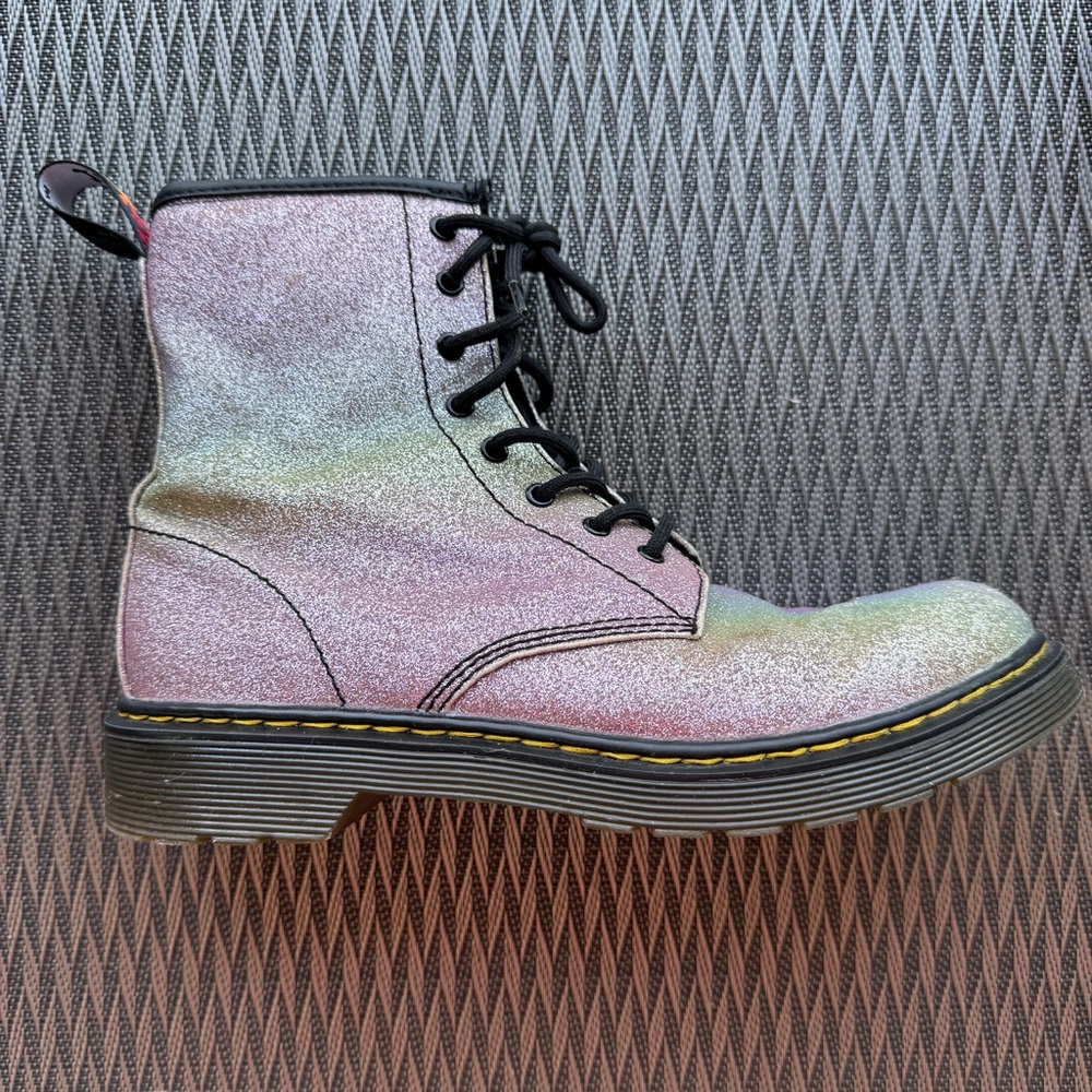NWOT Dr. Martens 1460 Rainbow Glitter Y Lace Up Boot, Size 6